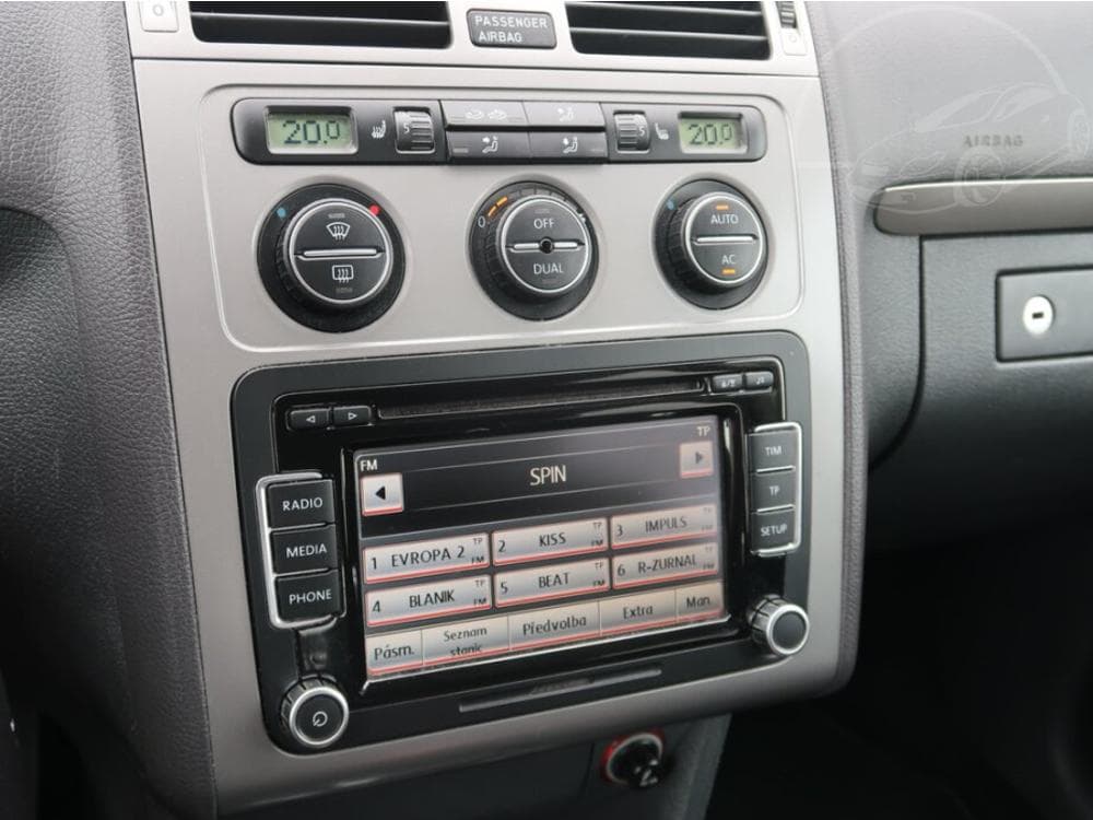 2010 Volkswagen TOURAN - 12