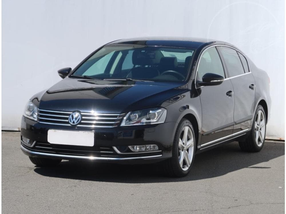 2012 Volkswagen PASSAT - 2