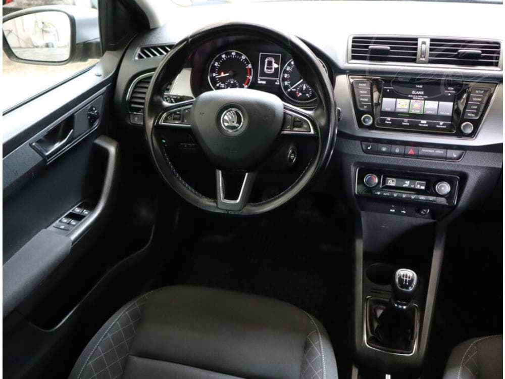 2015 Škoda FABIA - 7