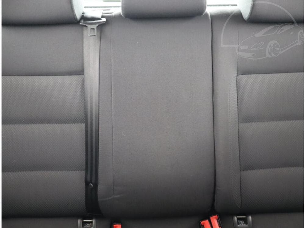 2005 Volkswagen GOLF - 10
