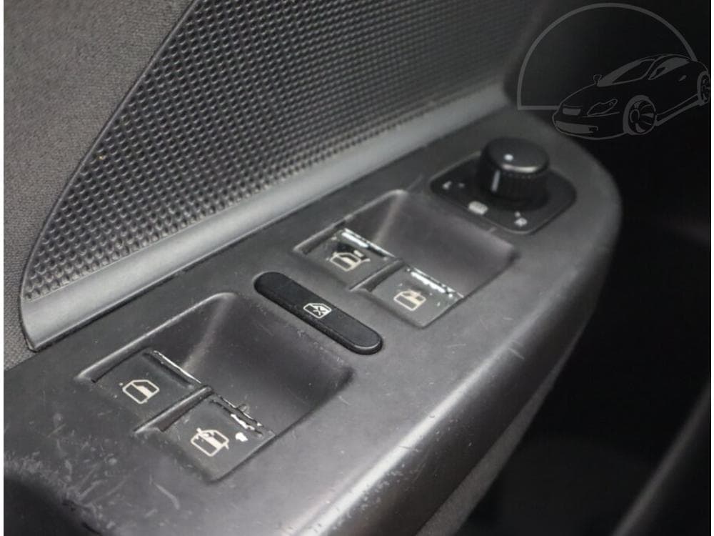 2005 Volkswagen GOLF - 14
