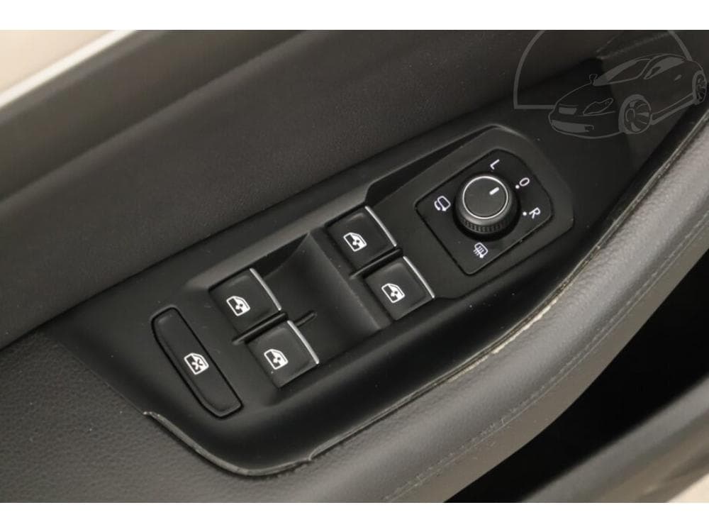 2016 Volkswagen PASSAT - 10