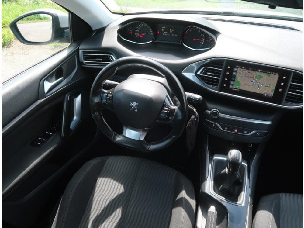2015 Peugeot 308 - 7