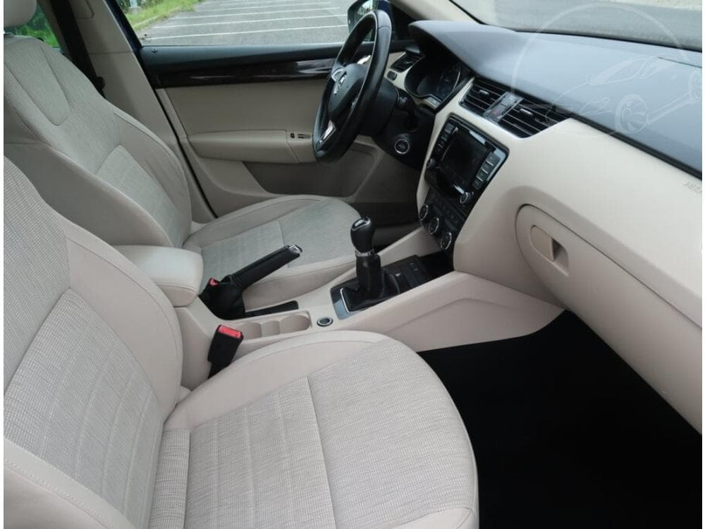 2016 Škoda OCTAVIA - 9