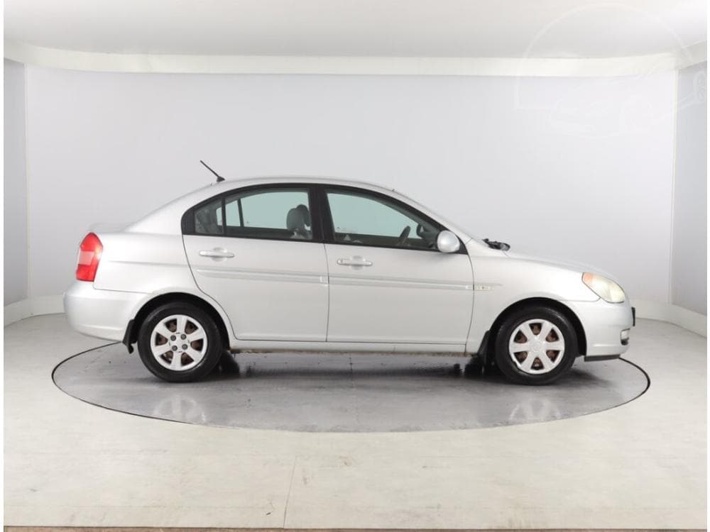 2007 Hyundai ACCENT - 6