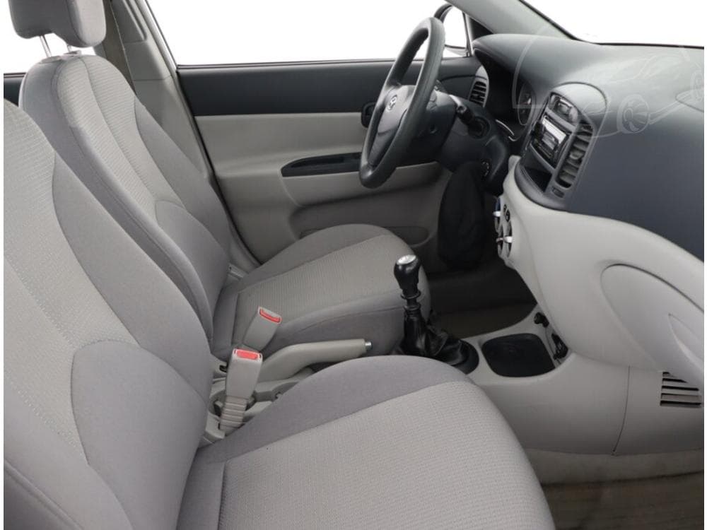 2007 Hyundai ACCENT - 9