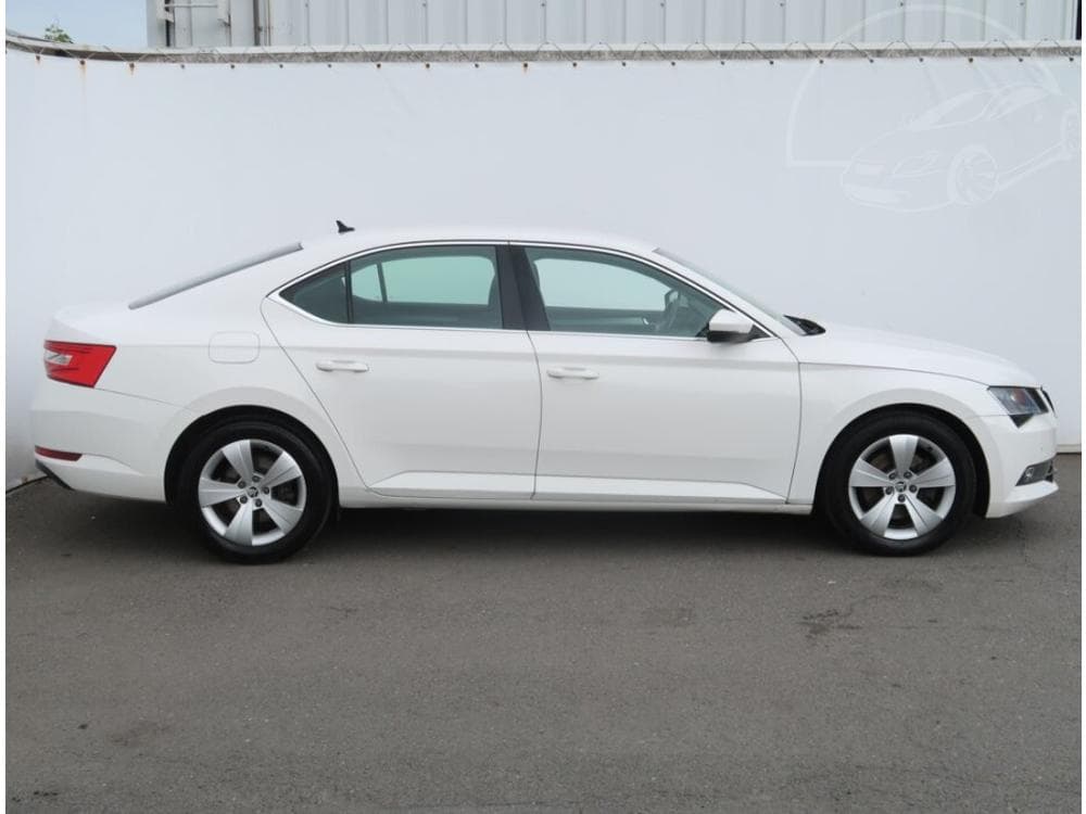 2017 Škoda SUPERB - 6