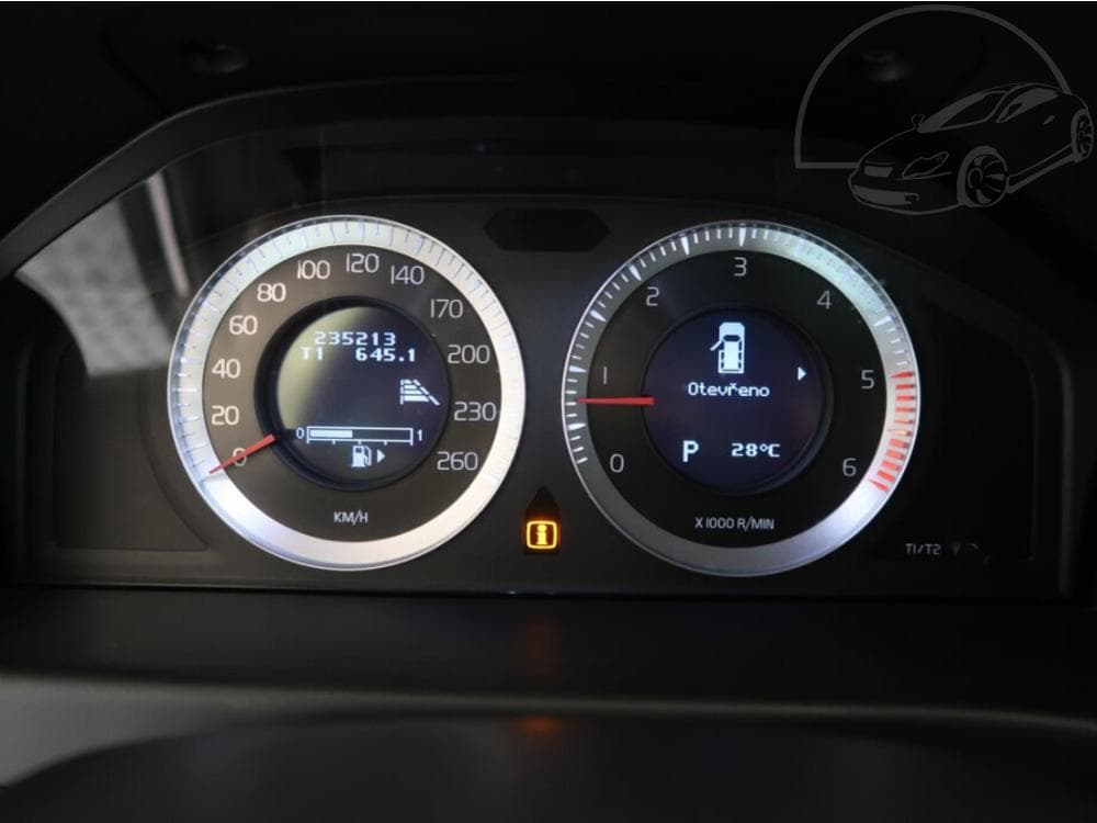 2011 Volvo XC70 - 11