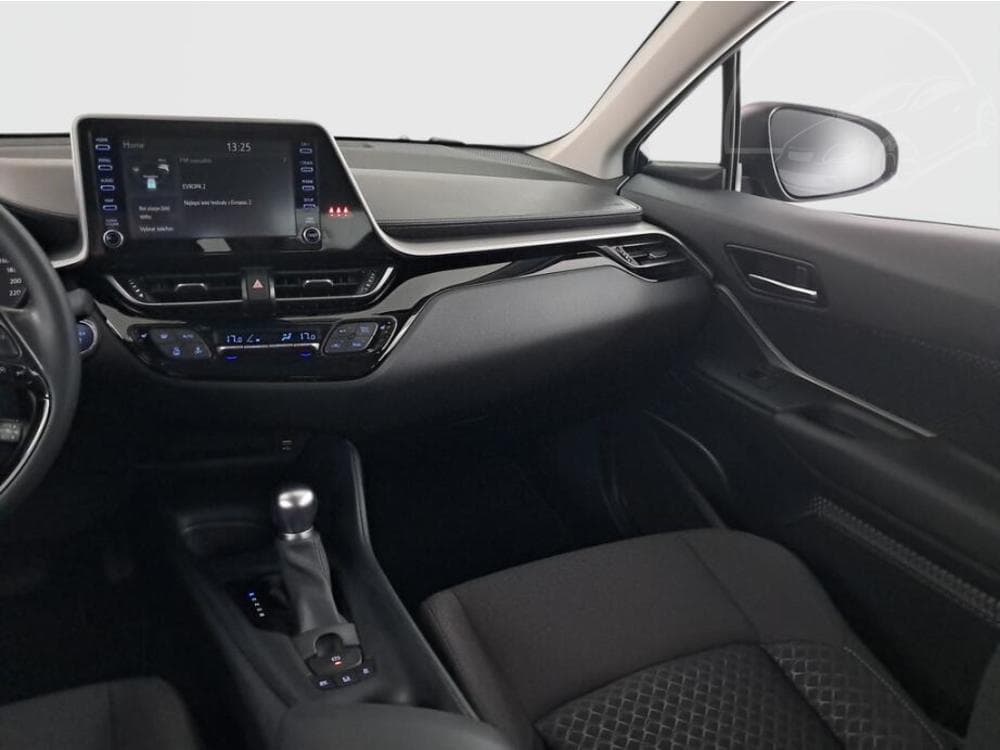 2023 Toyota C-HR - 8