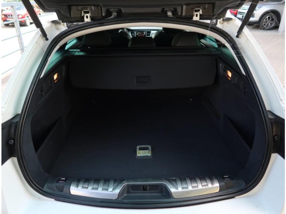 2016 Peugeot 508 - 13