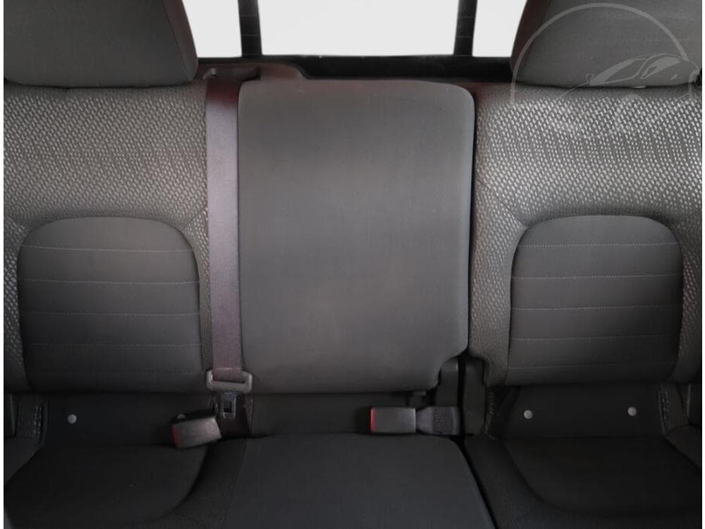 2011 Nissan NAVARA - 10