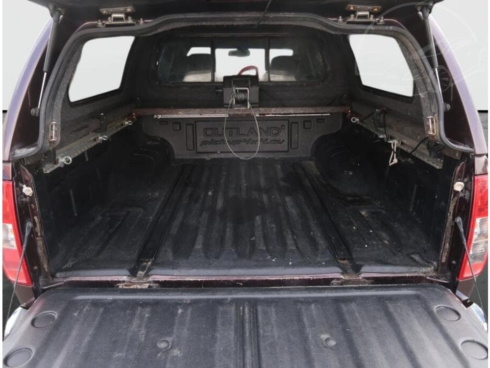 2011 Nissan NAVARA - 13