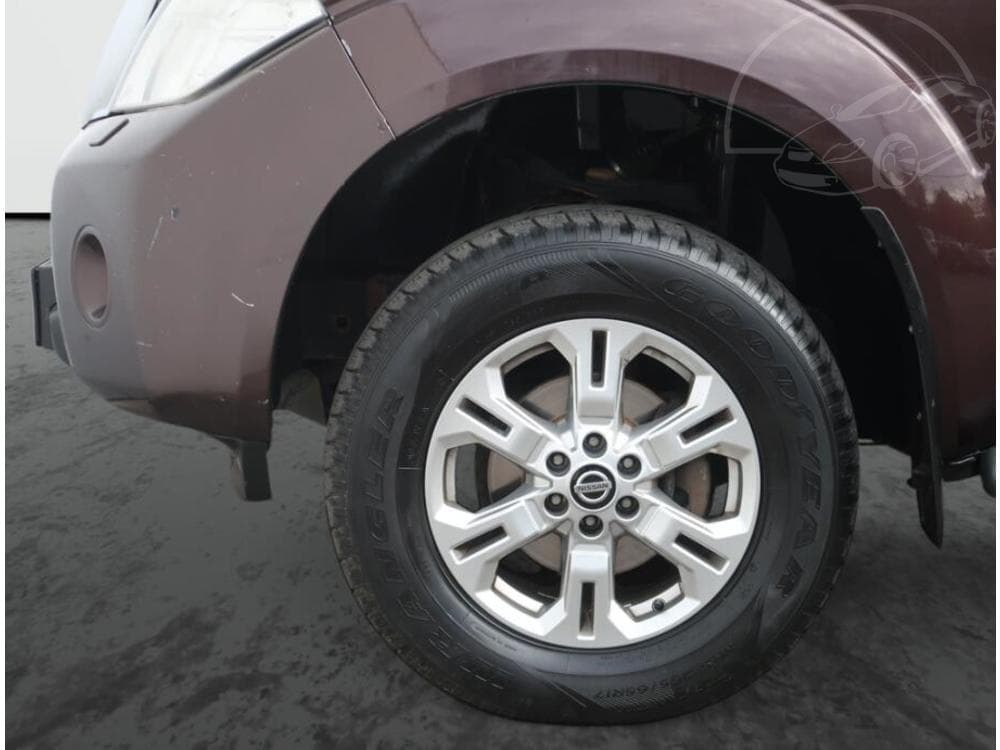2011 Nissan NAVARA - 14