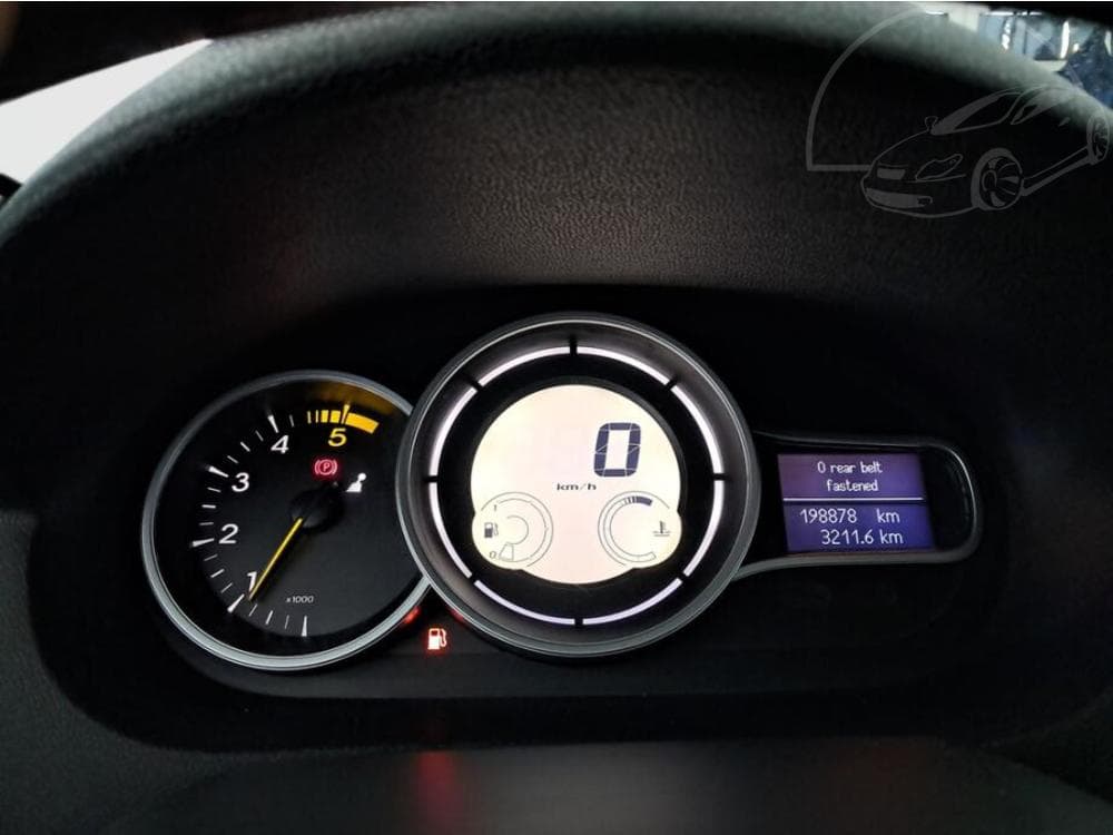 2011 Renault MEGANE - 11