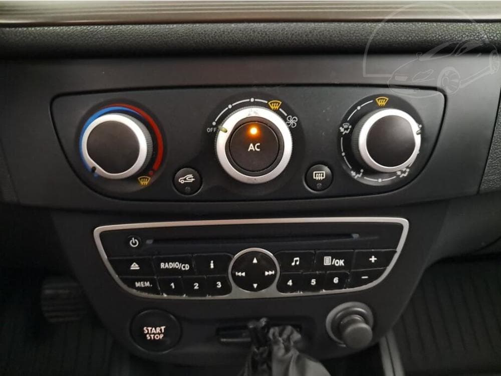 2011 Renault MEGANE - 14