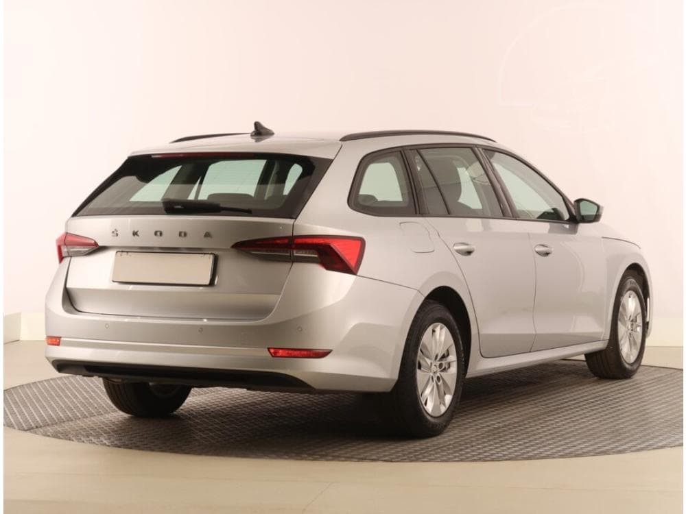 2023 Škoda OCTAVIA - 5