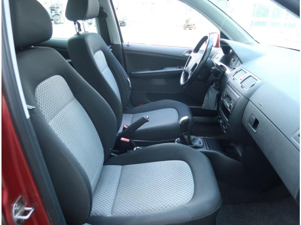 2004 Škoda FABIA - 9