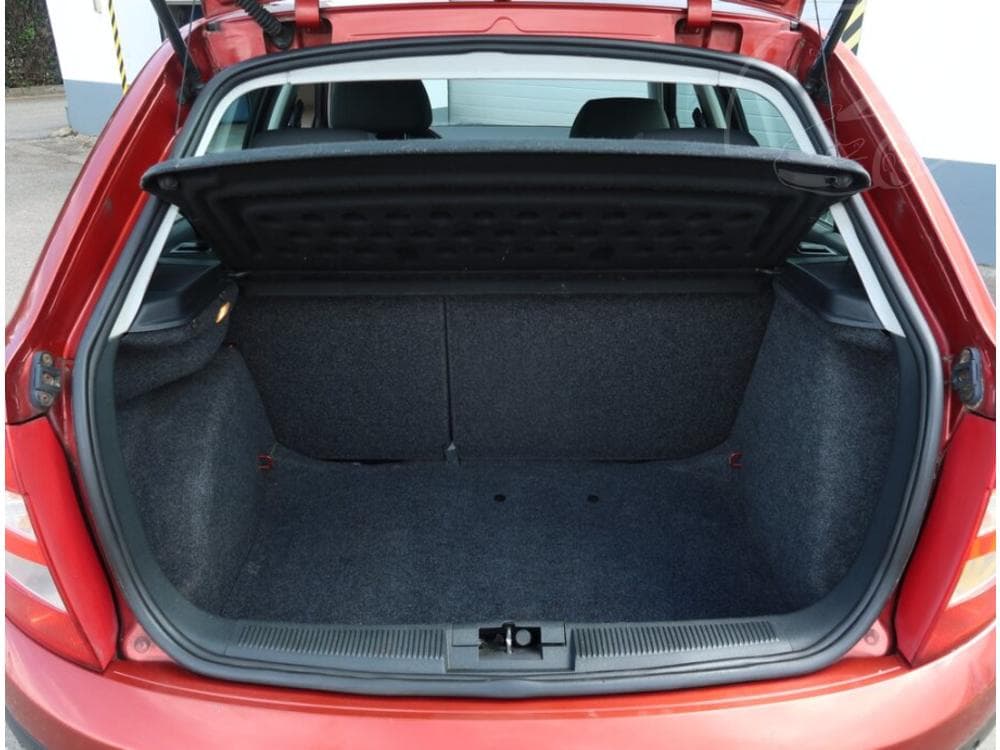2004 Škoda FABIA - 13