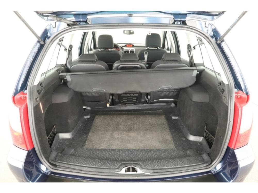 2008 Peugeot 307 - 12