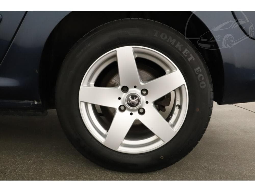 2008 Peugeot 307 - 13