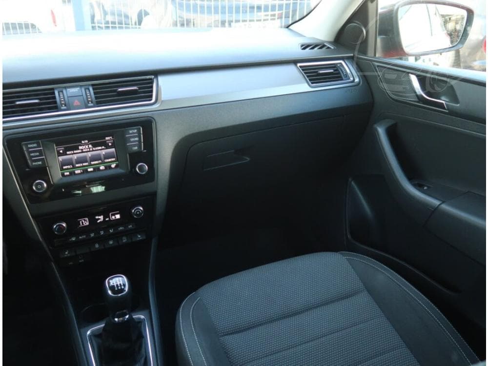 2015 Škoda RAPID - 8