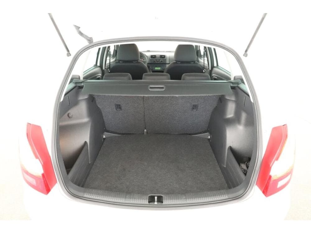 2012 Škoda FABIA - 11