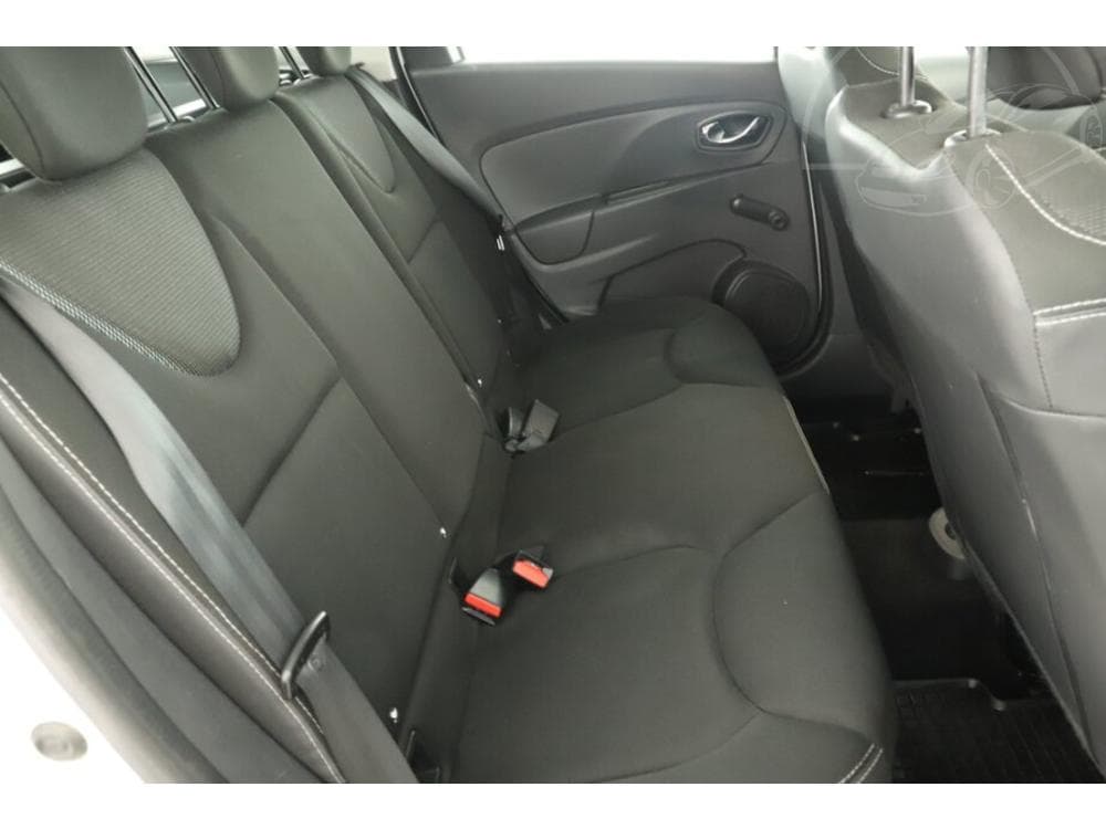2015 Renault CLIO - 7
