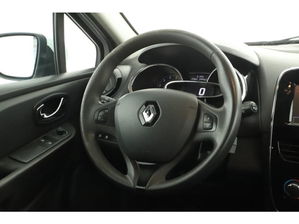 2015 Renault CLIO - 8