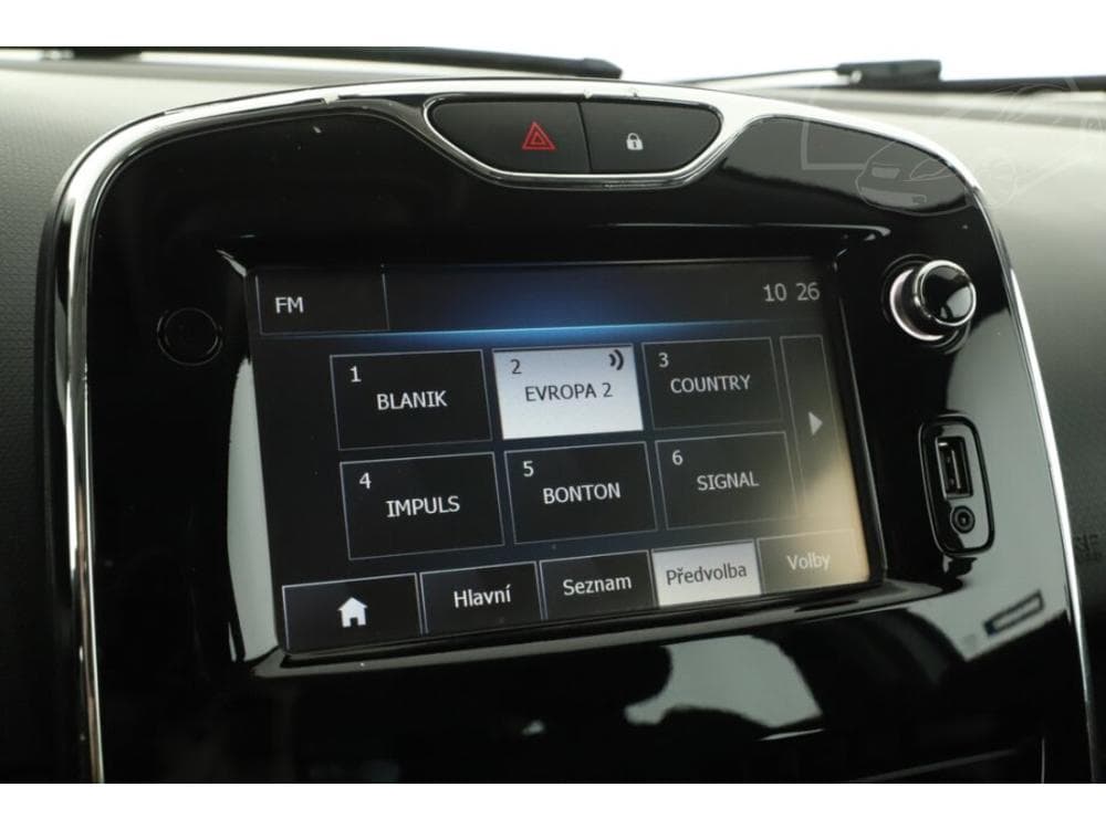 2015 Renault CLIO - 9