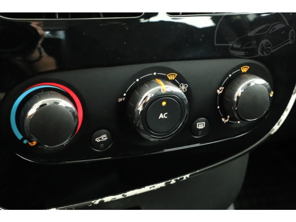 2015 Renault CLIO - 10