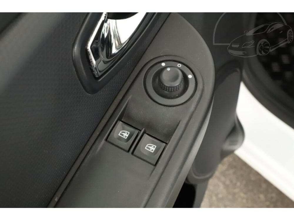 2015 Renault CLIO - 11