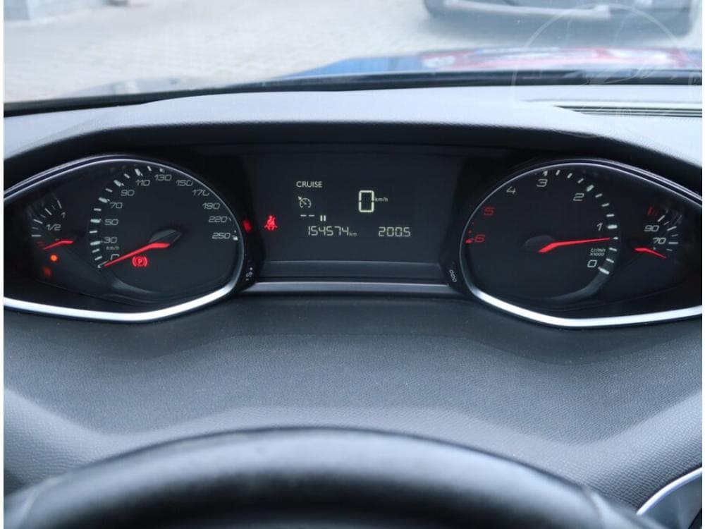 2019 Peugeot 308 - 11
