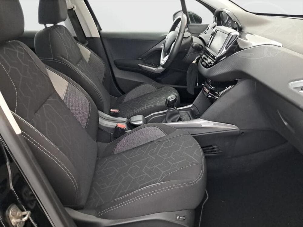 2017 Peugeot 2008 - 9