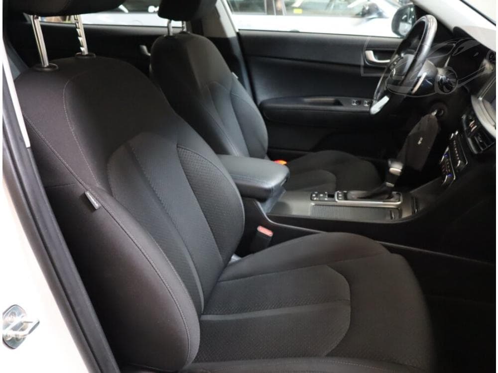 2019 Kia OPTIMA - 9