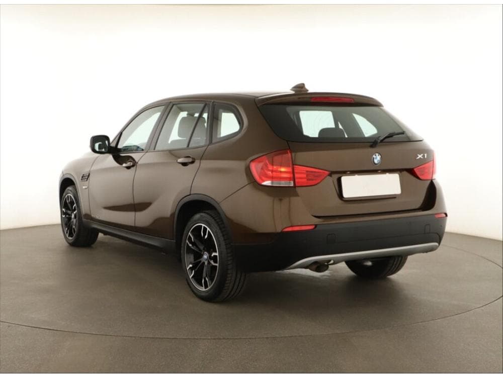 2010 BMW X1 - 4