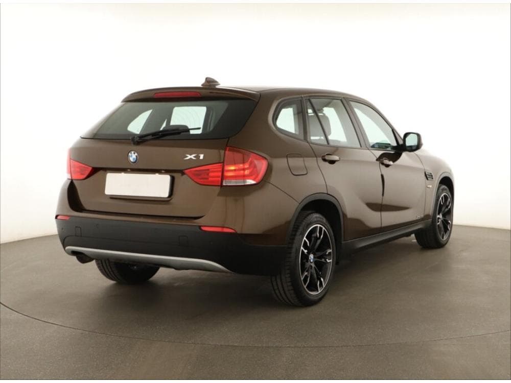 2010 BMW X1 - 5