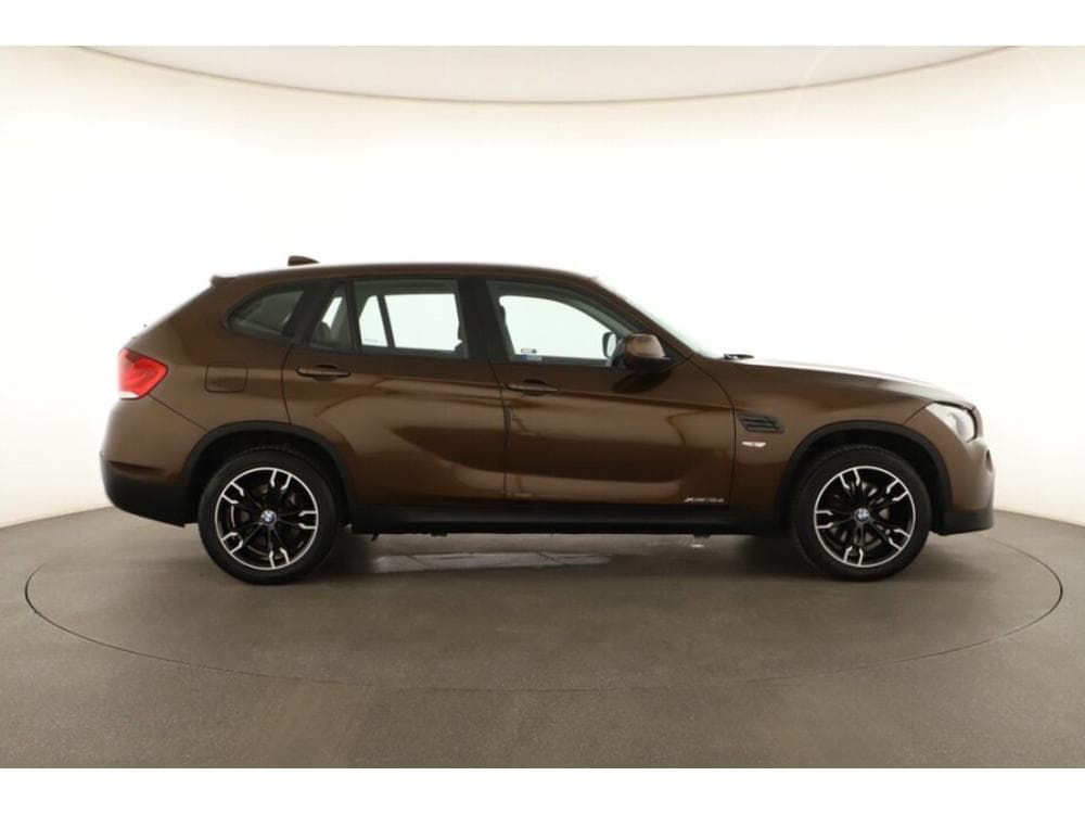 2010 BMW X1 - 6