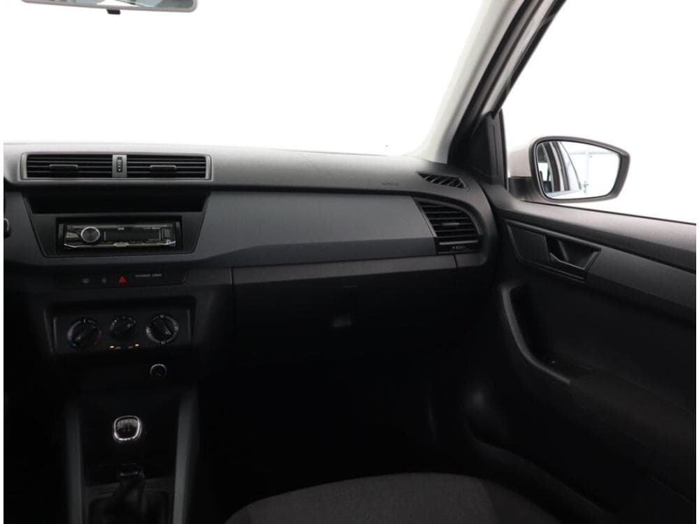 2015 Škoda FABIA - 8
