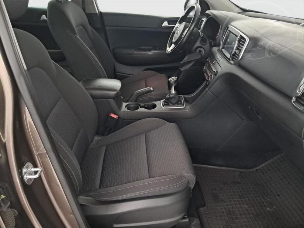 2018 Kia SPORTAGE - 9