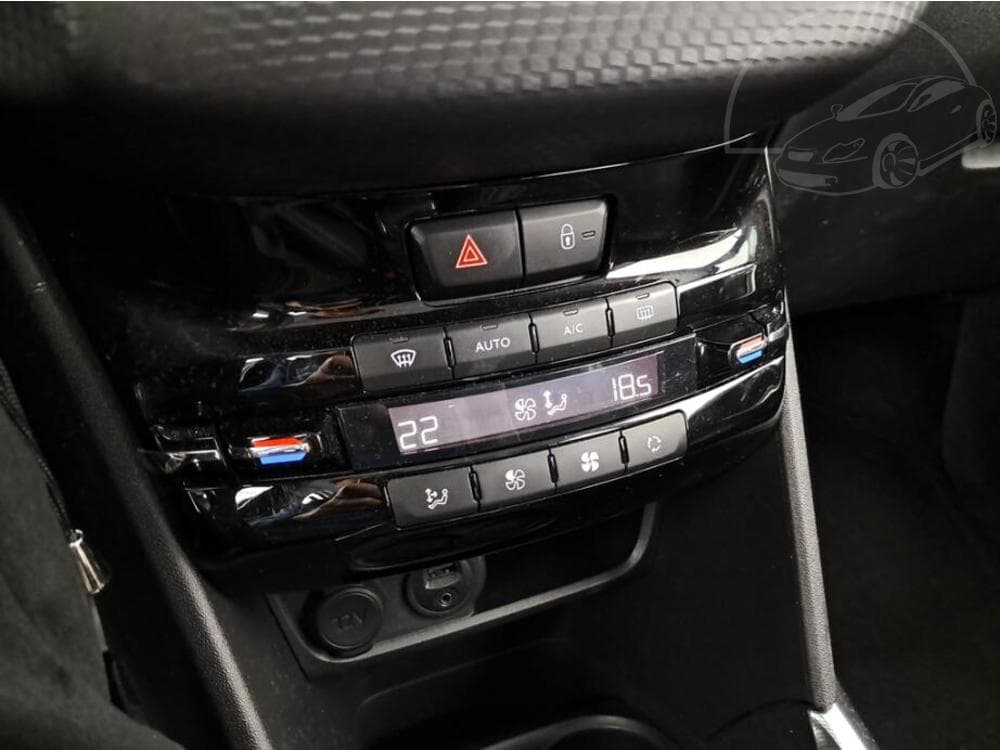 2014 Peugeot 2008 - 14