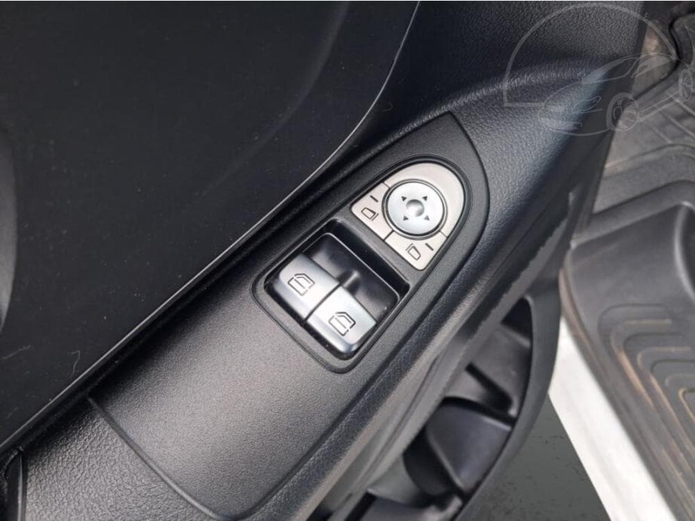 2021 Mercedes-Benz VITO - 11