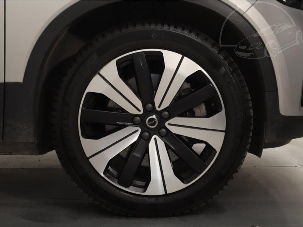 2022 Volvo C40 - 15