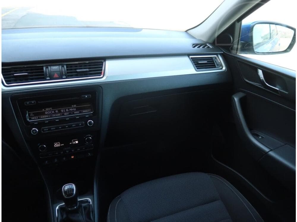 2014 Škoda RAPID - 8