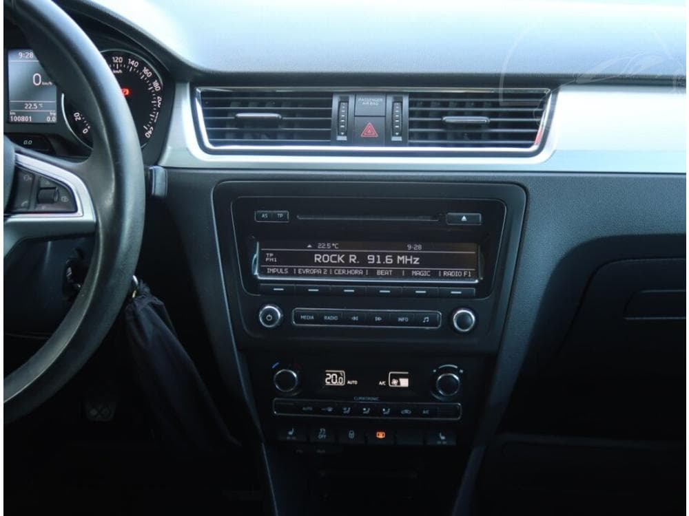 2014 Škoda RAPID - 12