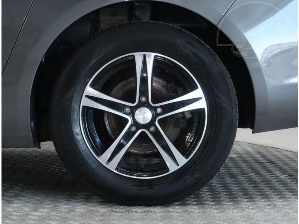 2016 Peugeot 308 - 14