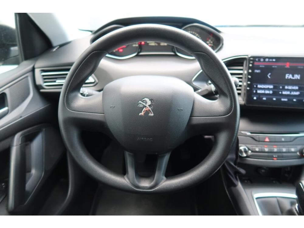 2016 Peugeot 308 - 15