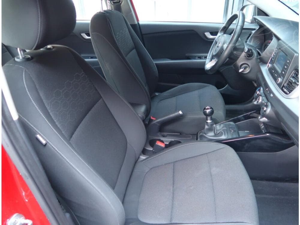 2017 Kia RIO - 9