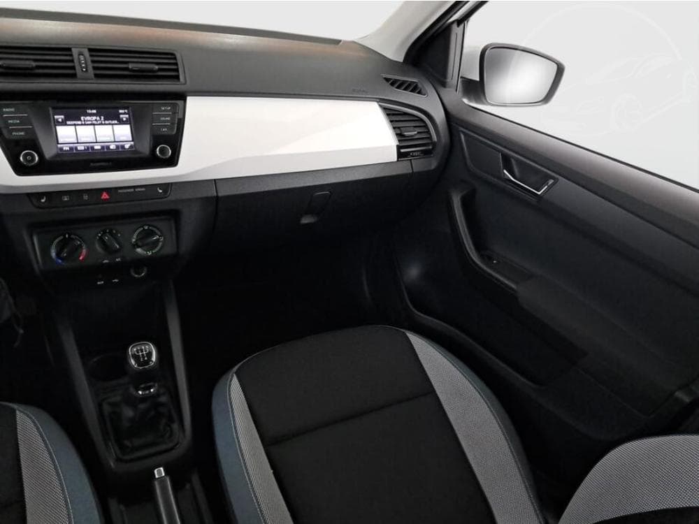 2015 Škoda FABIA - 8