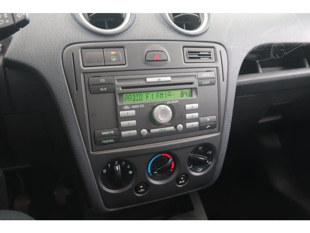 2010 Ford FUSION - 12