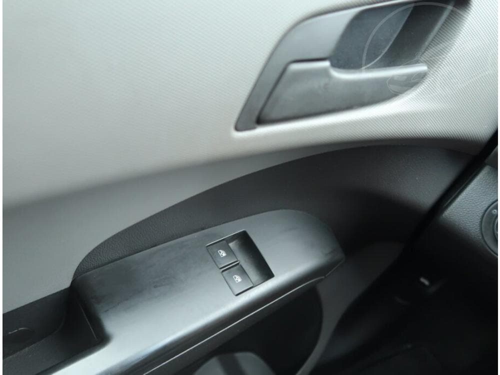 2012 Chevrolet AVEO - 14